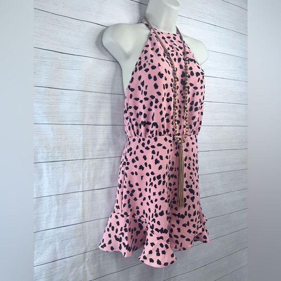 Boutique Brand Pink Black Cheetah Print Backless Tie Romper Ruffle Hem 💗 - Picture 2 of 9